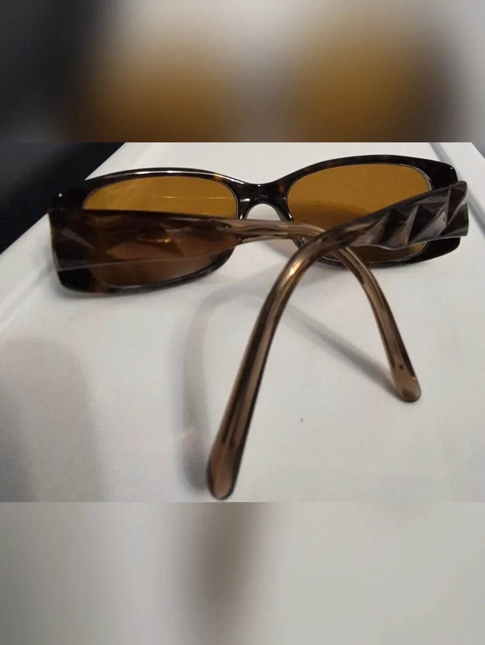 Vera Wang stylish brown